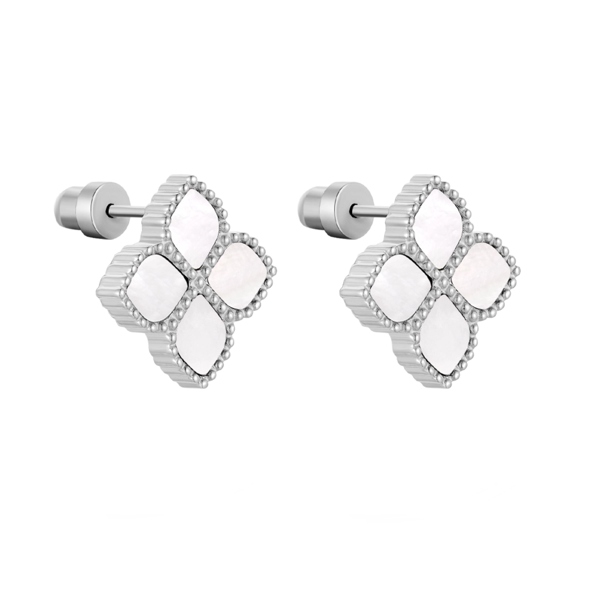 جوري / أقراط اللؤلؤ باللون الفضي