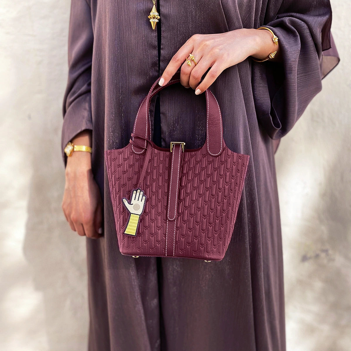 ليذر تشارم / حنة الأيد