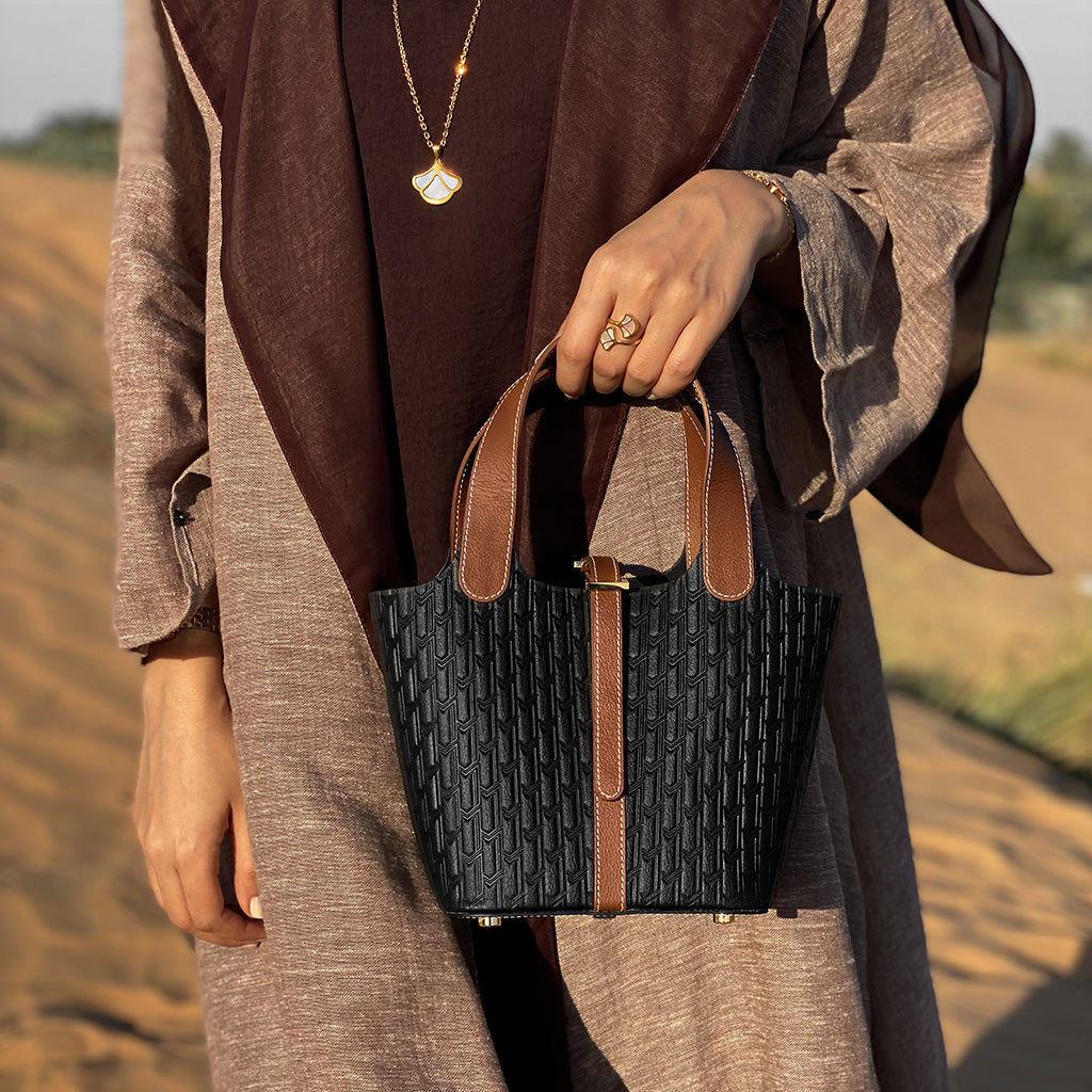 Alyazia Handbag / Black & Tan