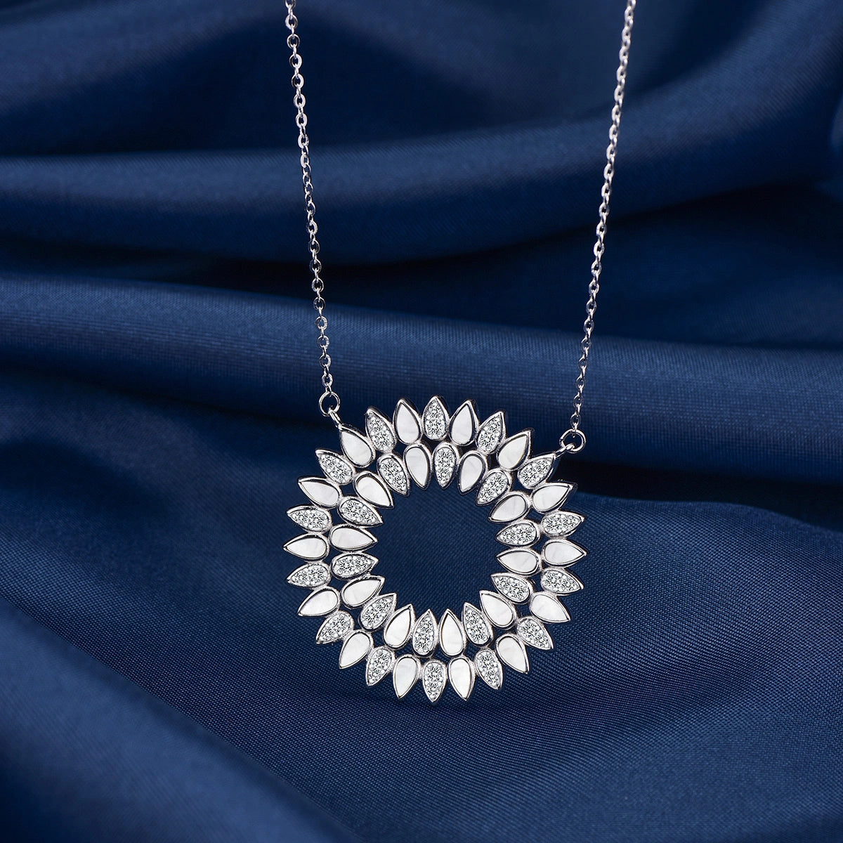 Charming Drop / Necklace Silver