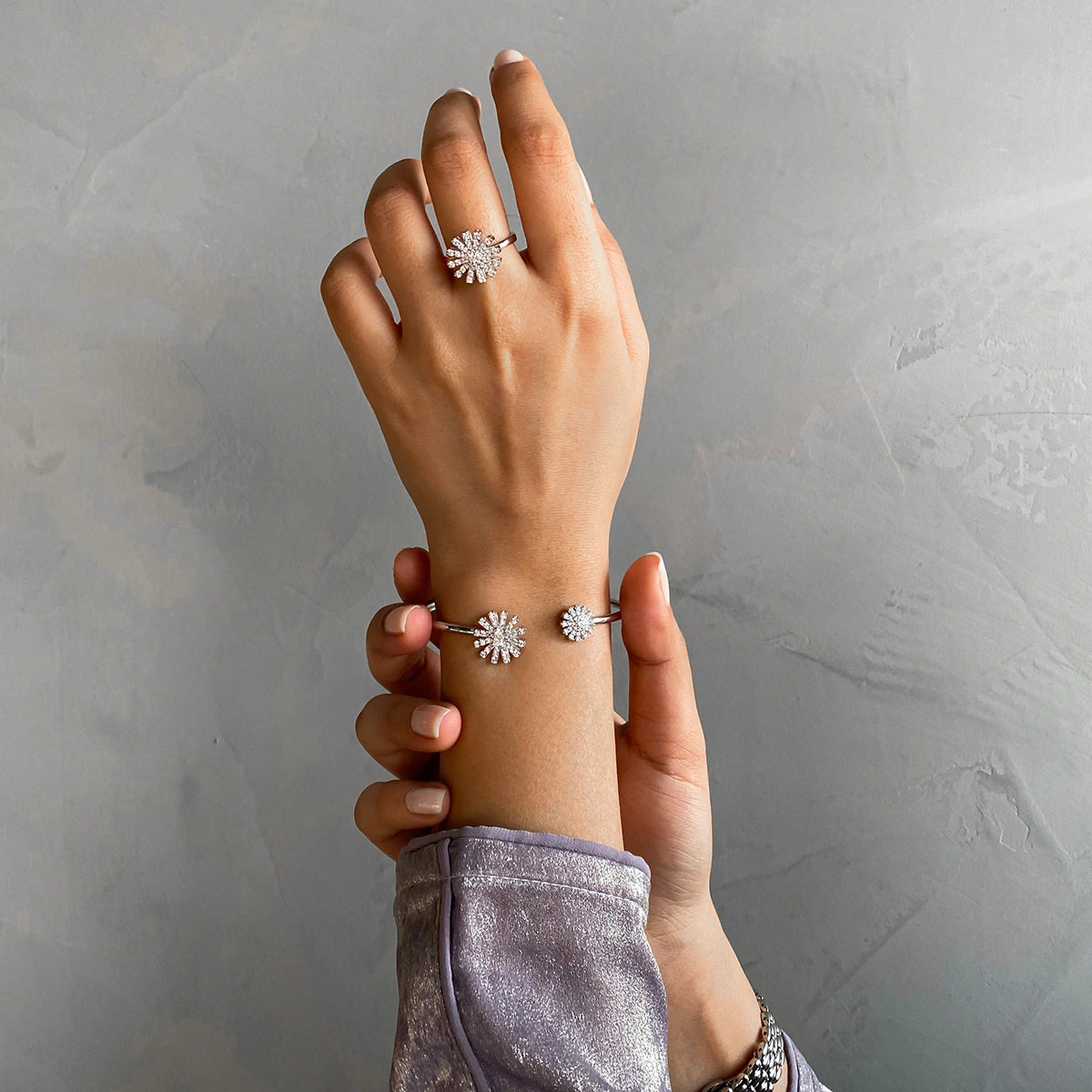 Charming Sunflower / Bangle Silver