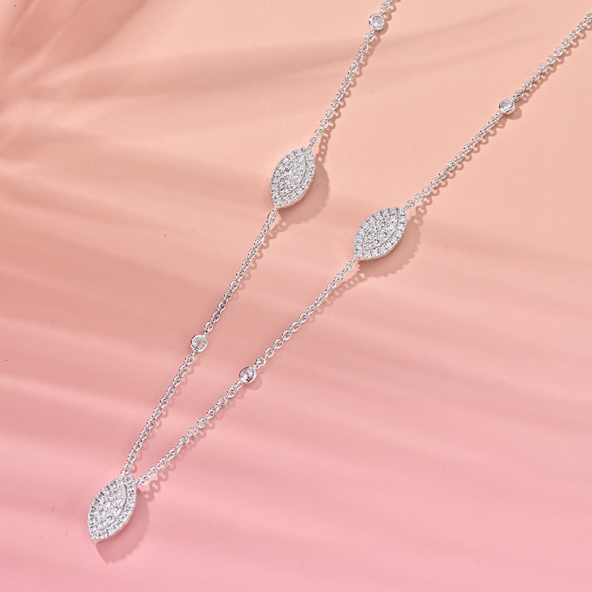 Daisy Leaf / Necklace Silver