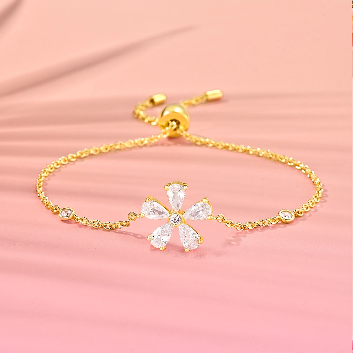 Daisy Flower / Bracelet Gold
