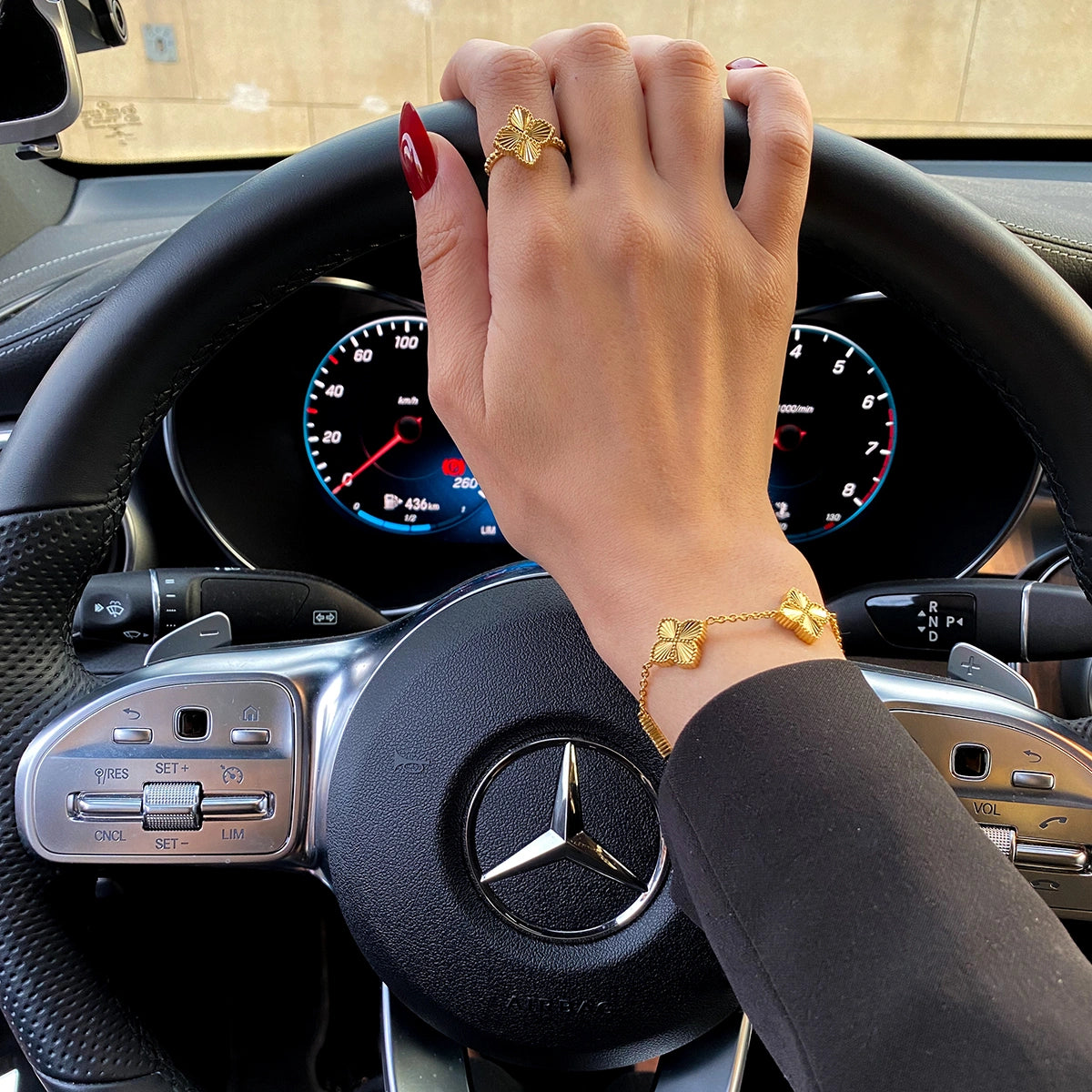 جوري / إسورة إشراقة الجوري بلون الذهب