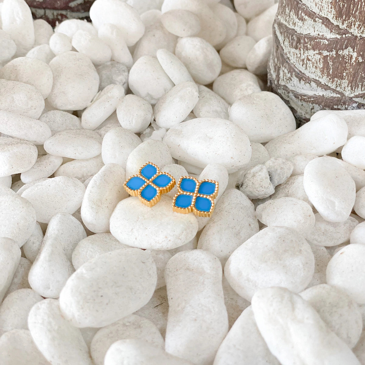 جوري / أقراط العقيق التركوازي باللون الذهبي