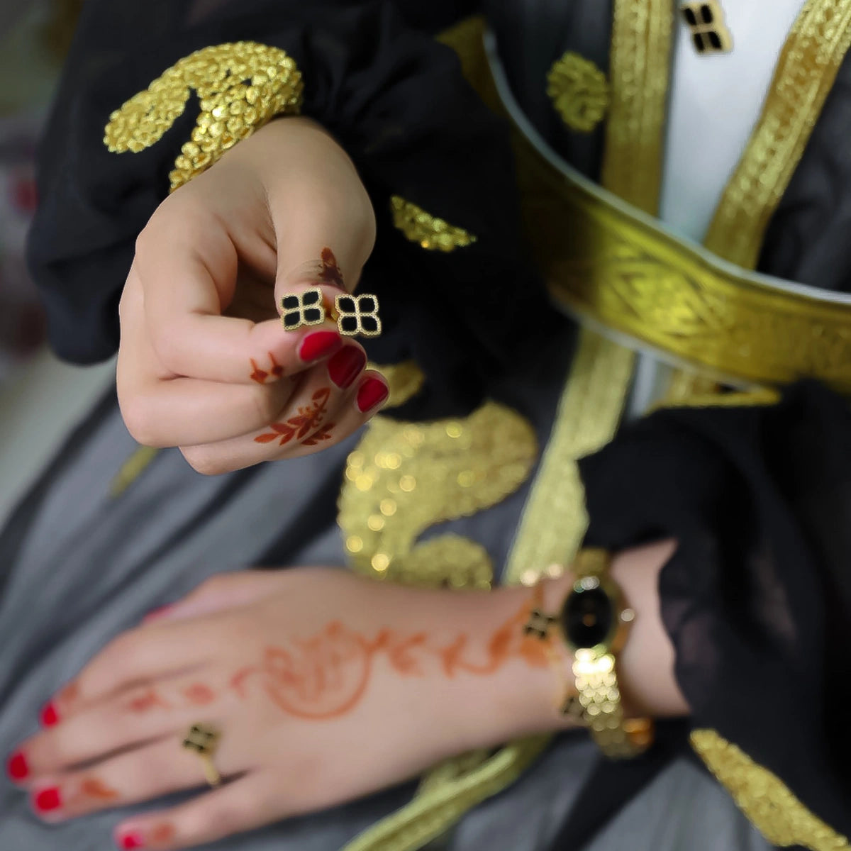 Joory / Earrings Black Gold