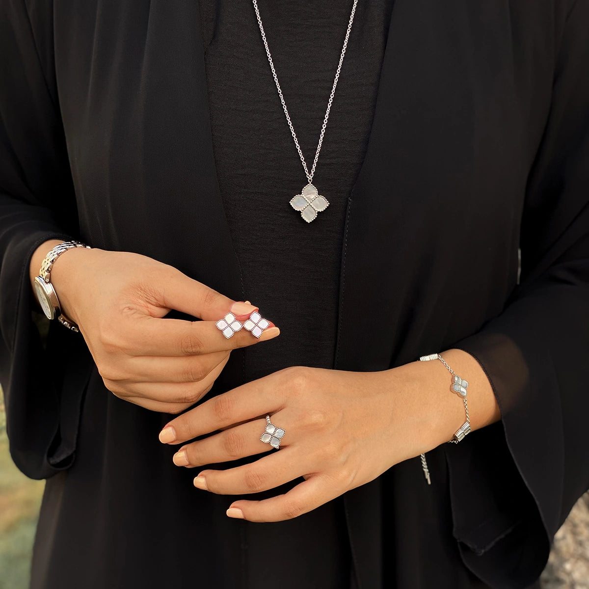 Joory / Necklace Pearl Silver