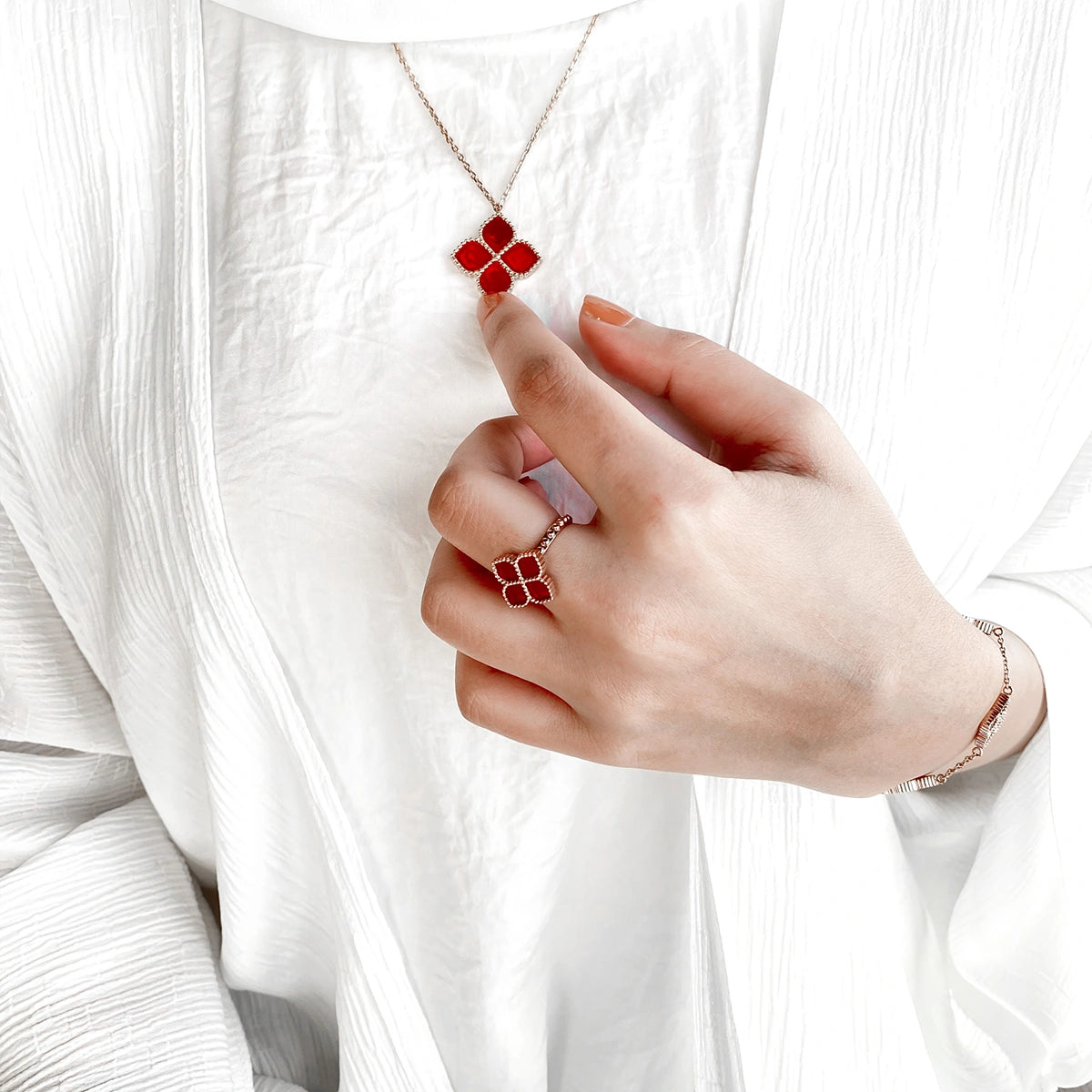 Joory / Necklace Red Rose Gold