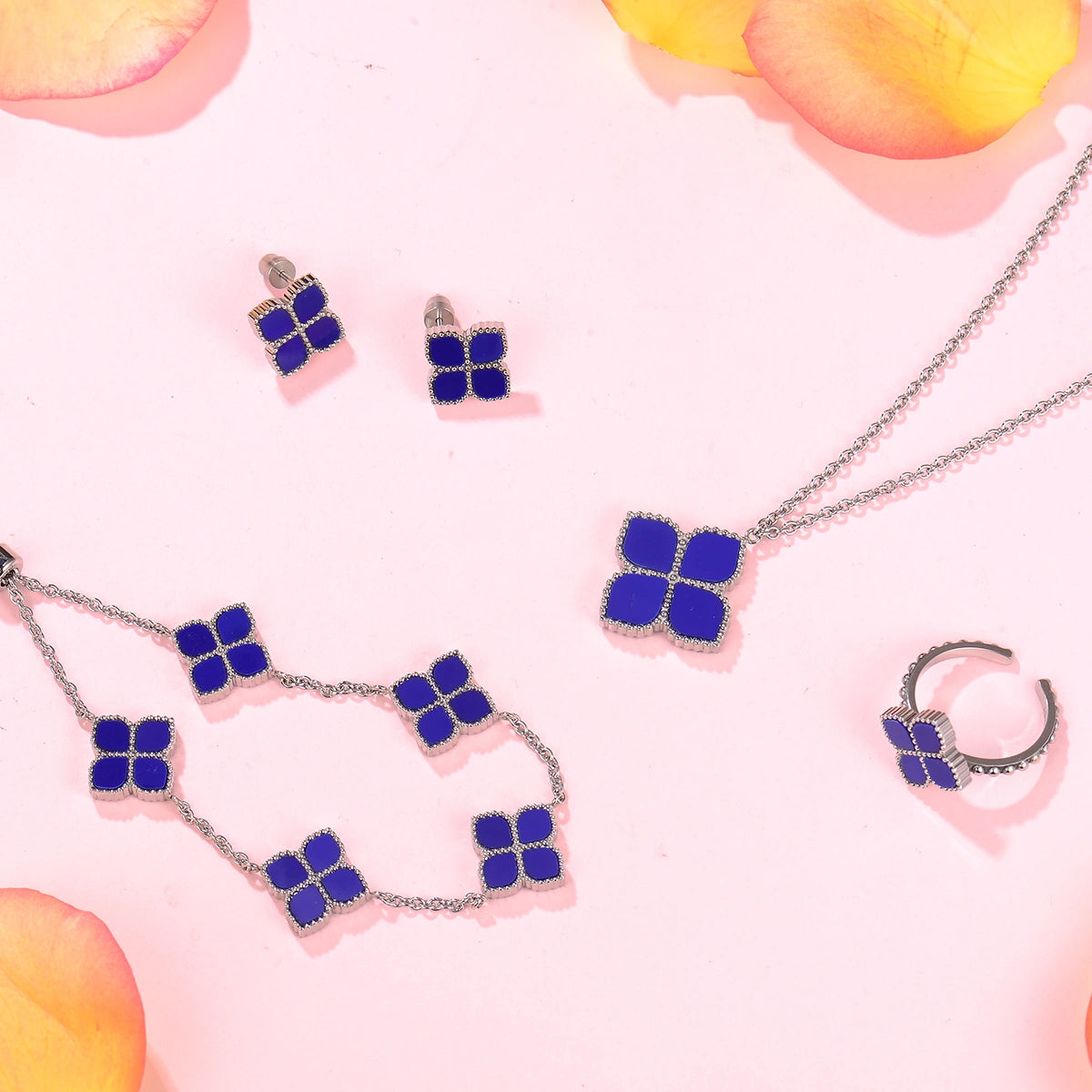 جوري / عُقد اللؤلؤ باللون الفضي