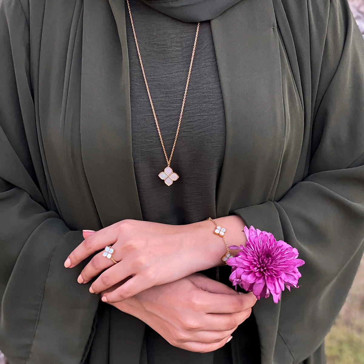 Joory / Set Pearl Gold