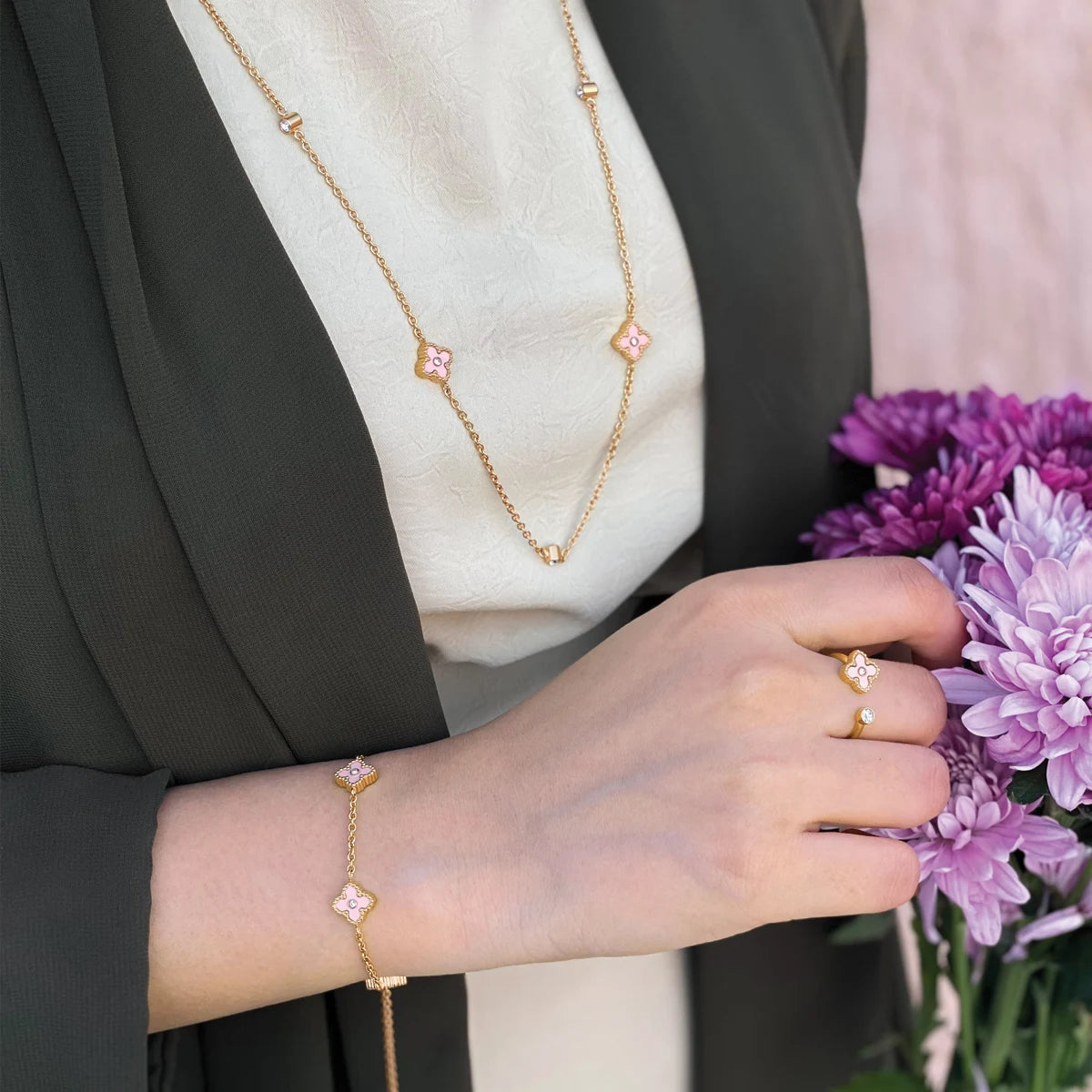 Mini Joory / Necklace Baby Pink Gold