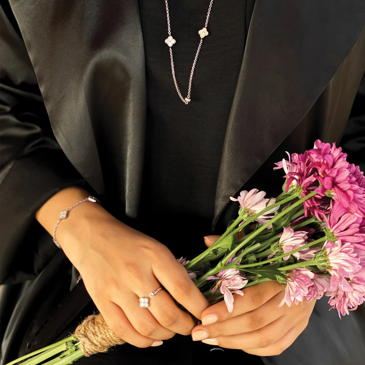 Alia / Mini Joory Pearl Silver / Joory Musk Parfum - Gift Set