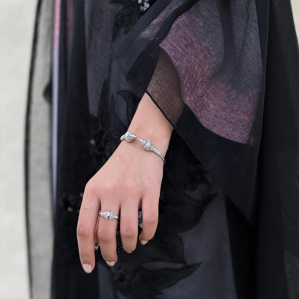 لانترن / سوار باللون الفضي