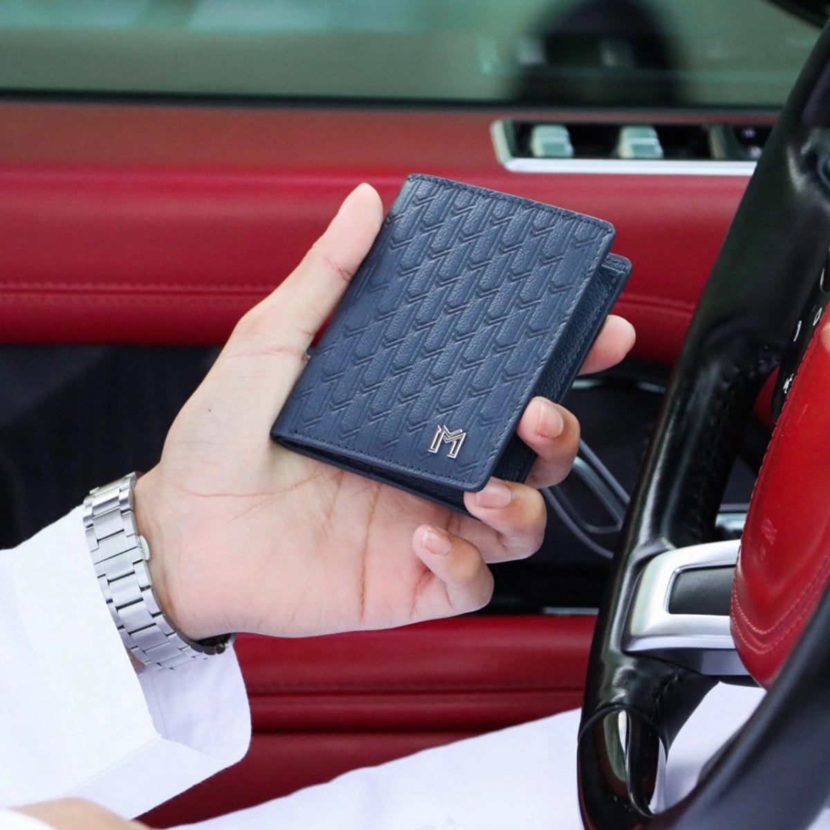 Camel Leather Navy / Silver