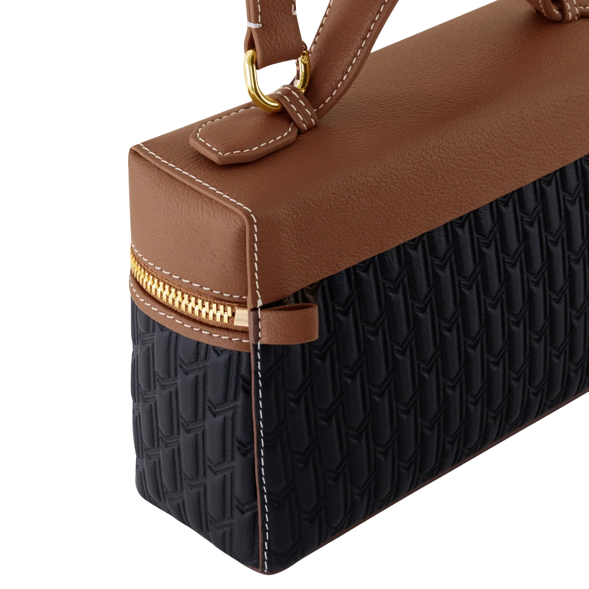 شنطة ميثاء / اسود و تان