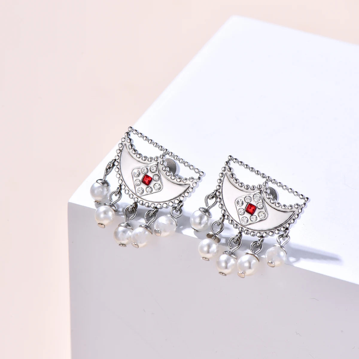 Shnaf / Earrings Pearl Silver