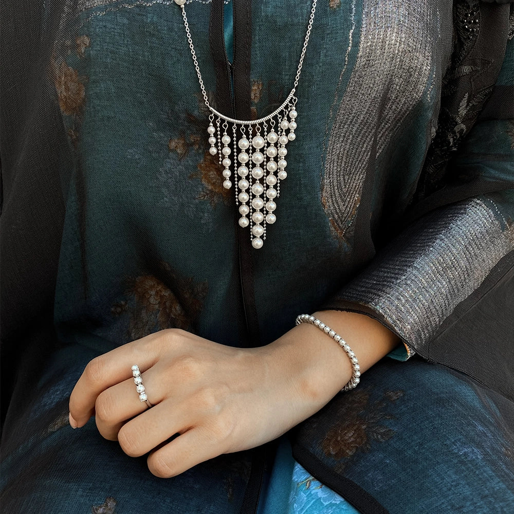 سيمفوني / قلادة فضية