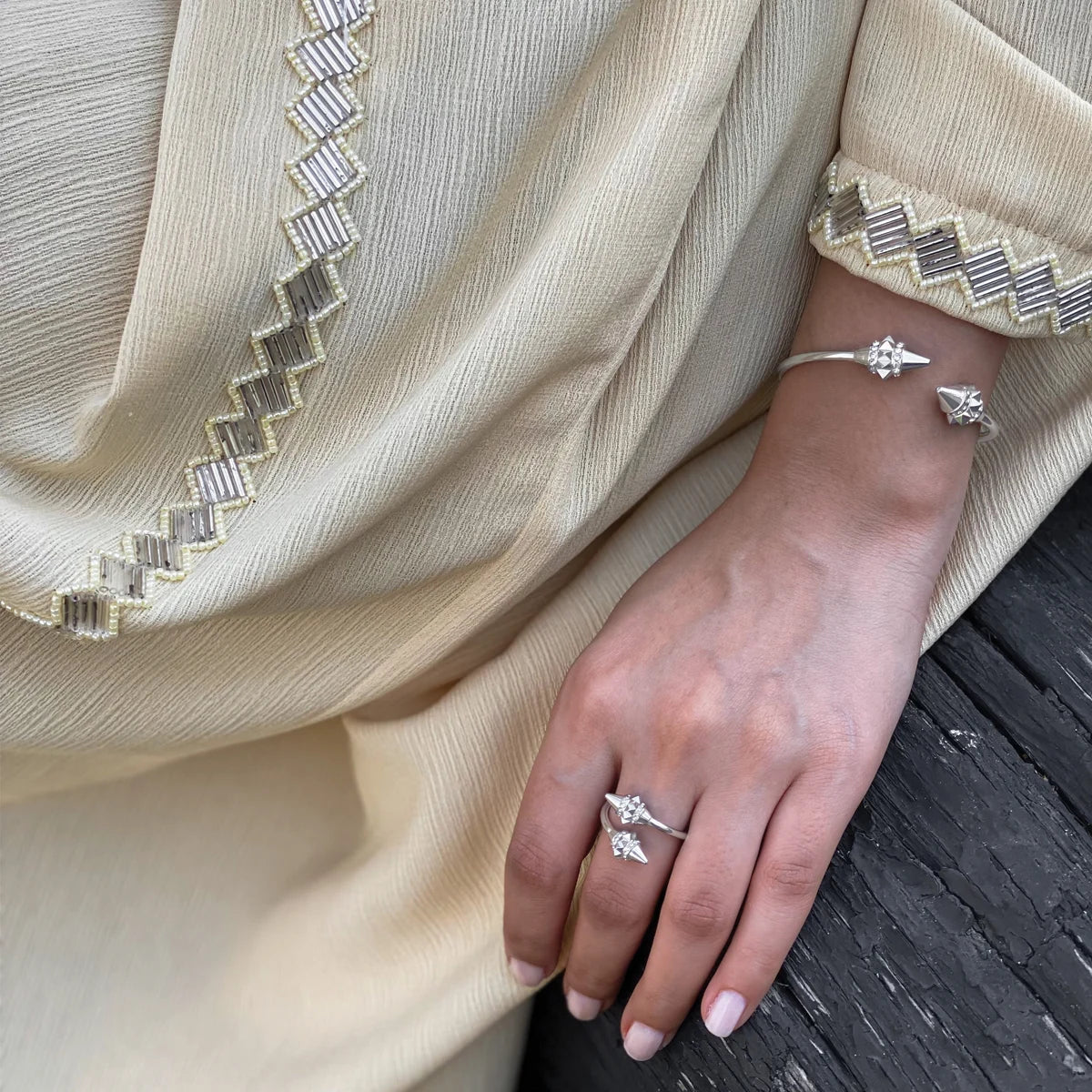 Turath / Bangle Silver