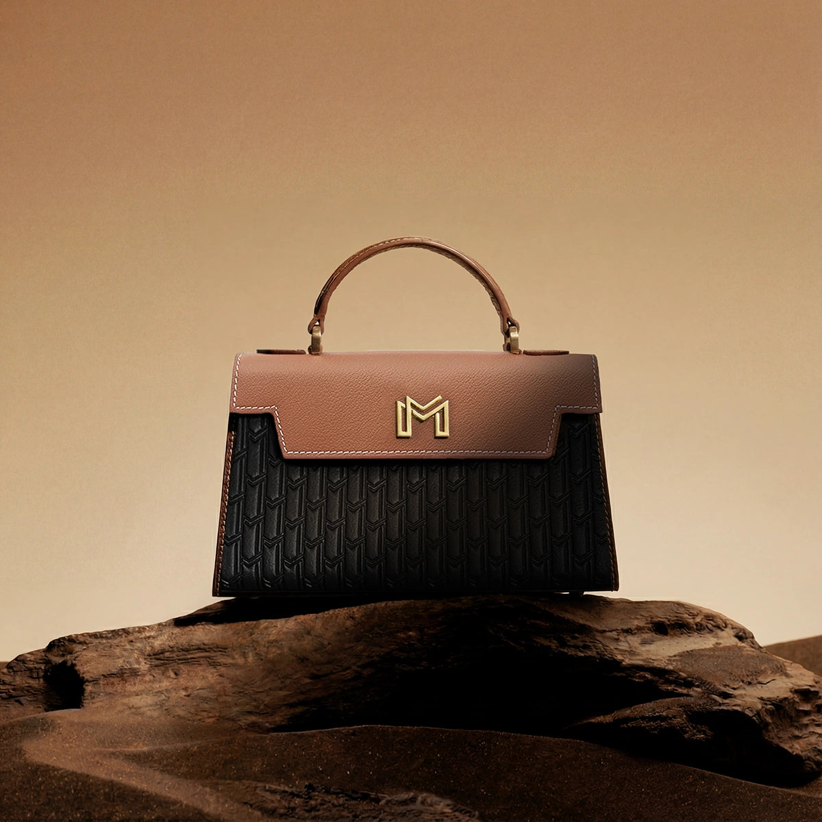 Hessa Handbag / Black & Tan