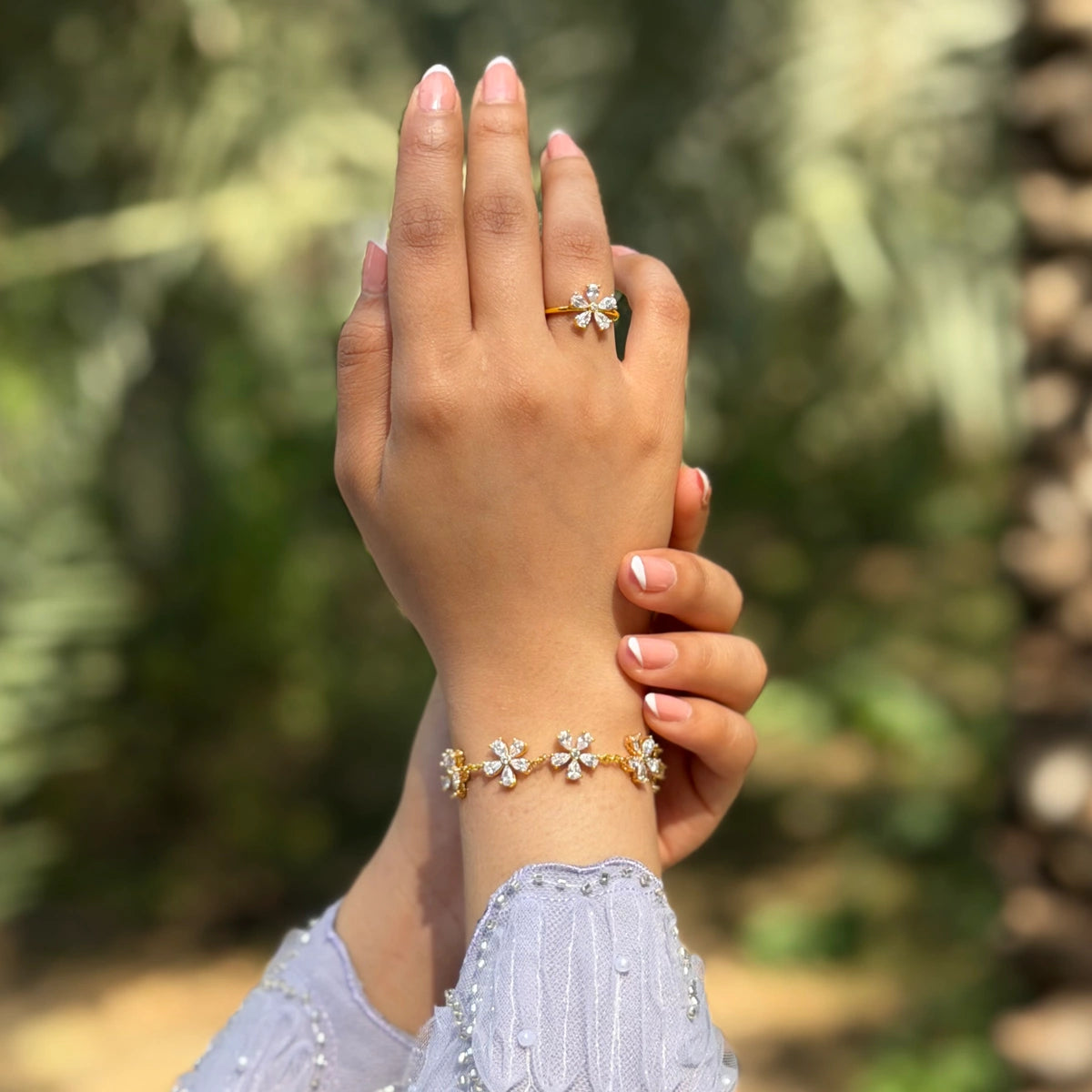 Daisy Flower / Ring Gold