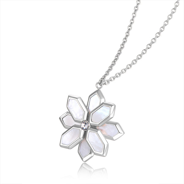 Lotus / Necklace Pearl Silver