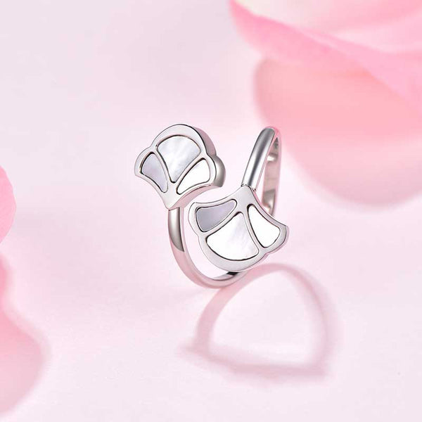 Tulip / Ring Pearl Silver
