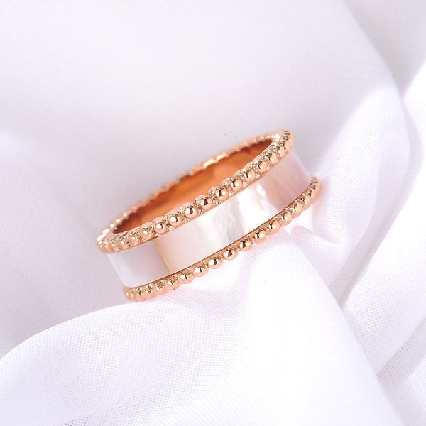 Lulwah Ring / Pearl Rose Gold ( Size 7 ) - minimalistae