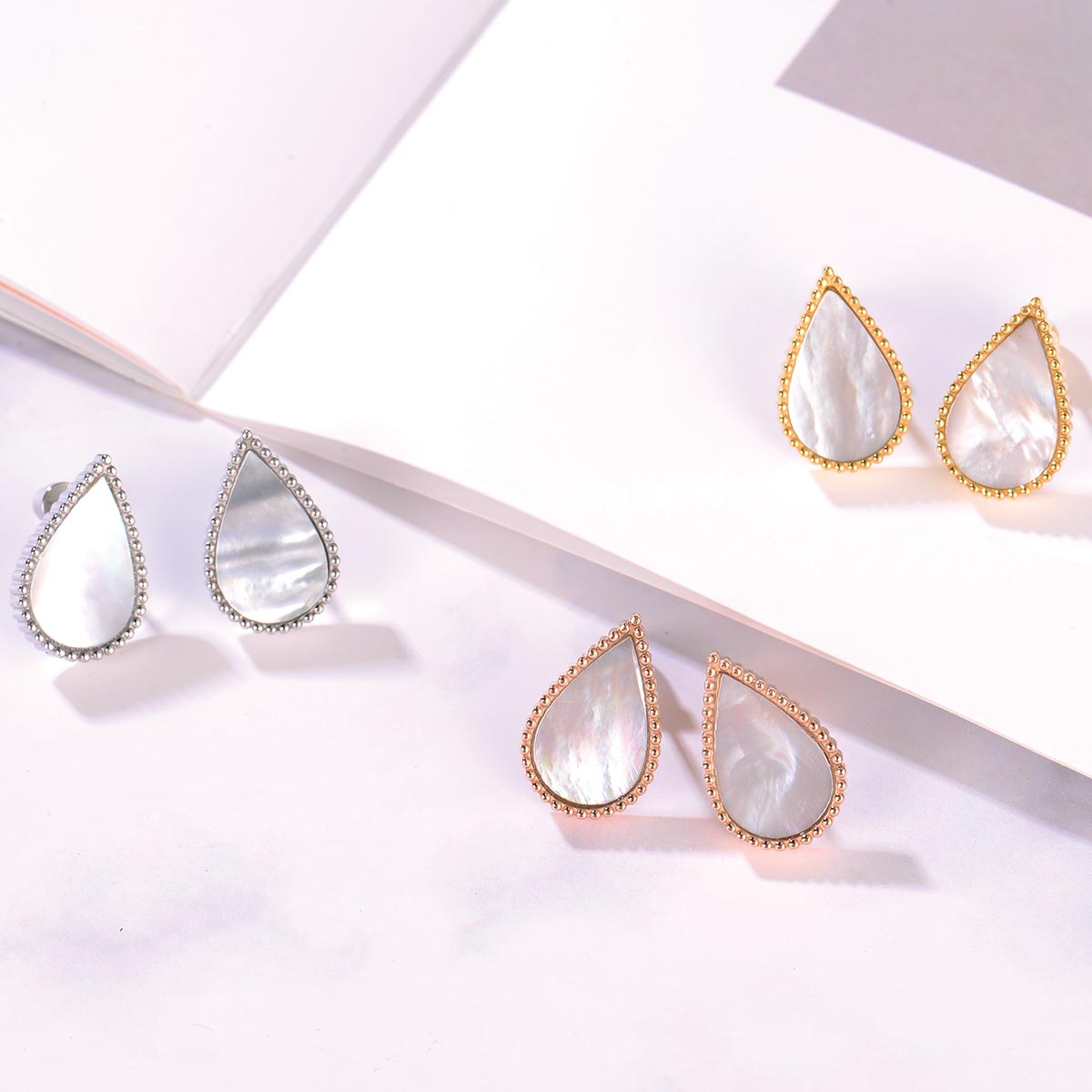 دروب / أقراط اللؤلؤ بلون الروز قولد